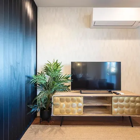 Bombarda By Lovelystay *