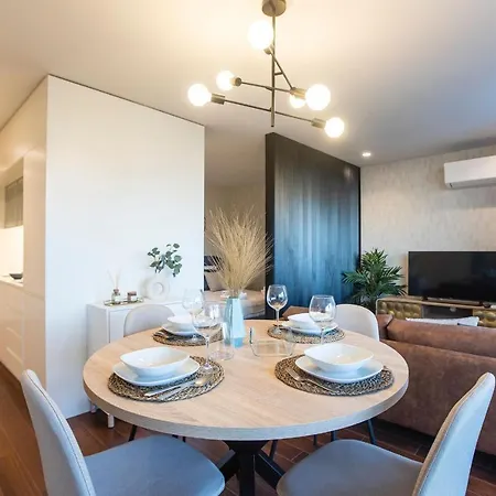 Bombarda By Lovelystay Apartment Porto
