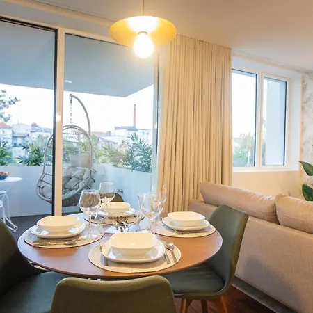 Bombarda By Lovelystay Apartment *