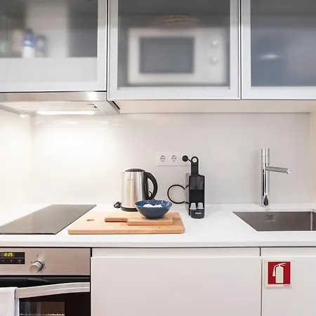 Bombarda By Lovelystay Apartment Porto