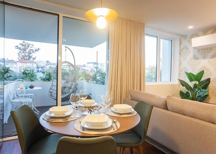 Bombarda By Lovelystay Daire *