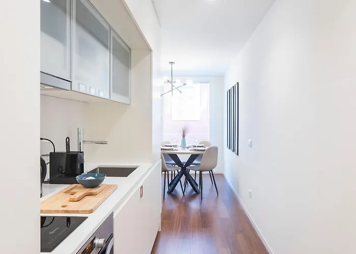 Bombarda By Lovelystay *