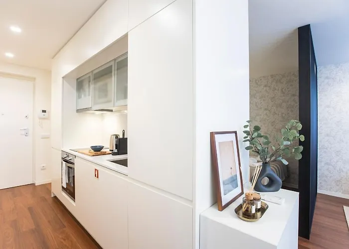 Daire Bombarda By Lovelystay Porto