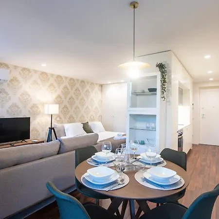 Apartament Bombarda By Lovelystay Porto