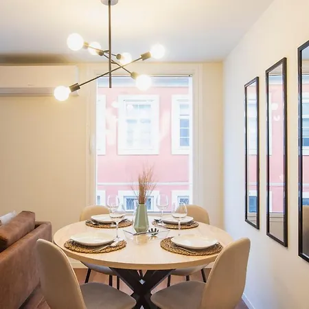 Bombarda By Lovelystay *